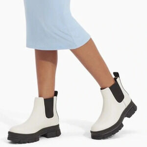 UGG Women's Ashton Waterproof Leather Chelsea Boot in White Women’s Size 11